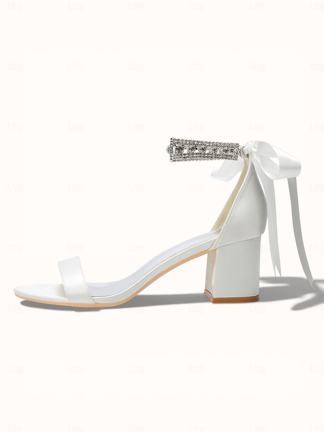 sandali da donna con tacco a blocco color argento, scarpe da sposa aperte con cinturino alla caviglia in cristallo per matrimoni in chiesa del 2026 a $64.99 –P5