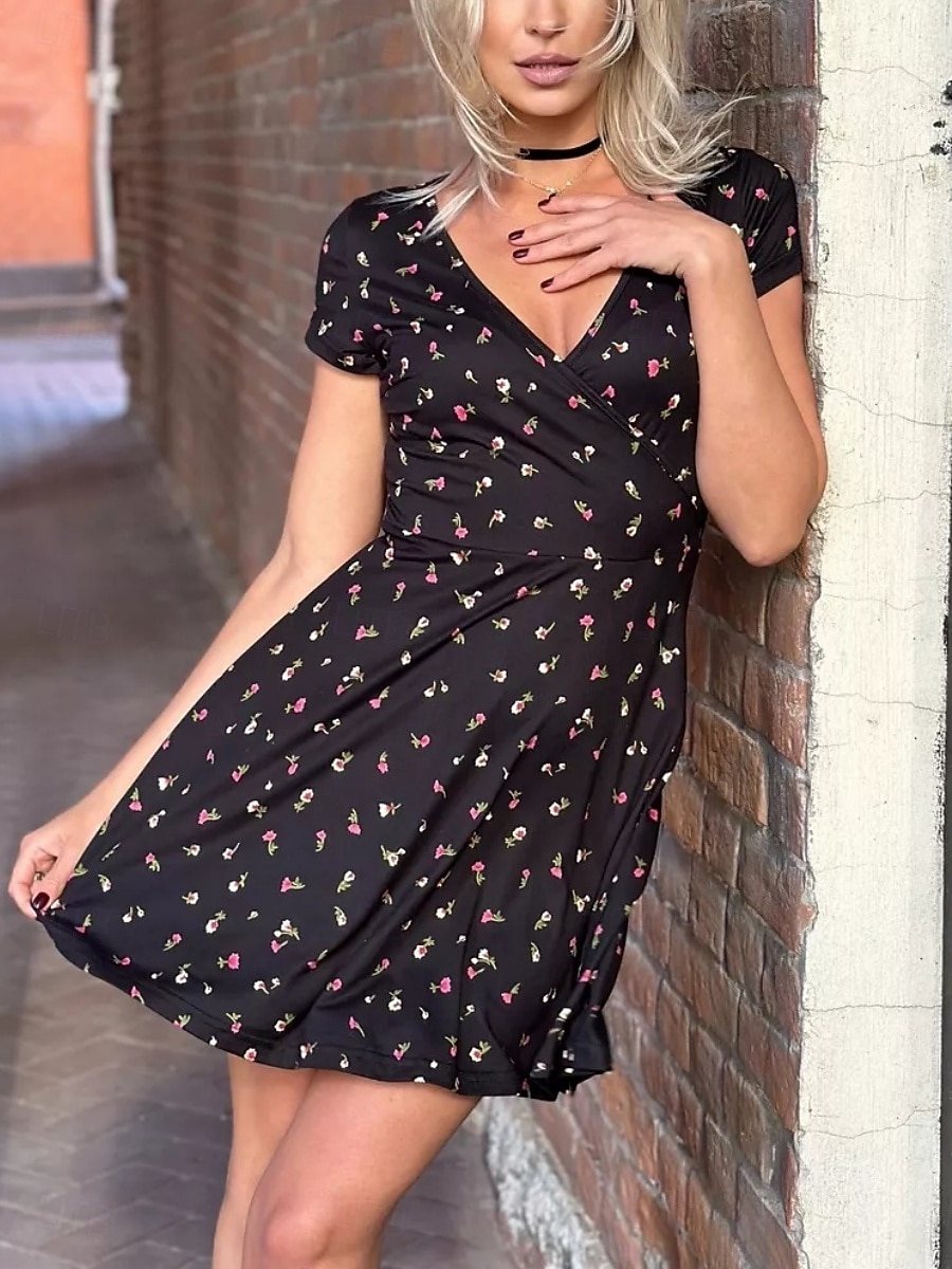 Per donna Abito maxi Abito a trapezio Vacanza Casual All'aperto Uscire Vestibilità regolare Floreale Grafico Manica Corta Scollo a V Nero Bianco Marrone Verde Estate Primavera del 2026 a $21.99 –P5