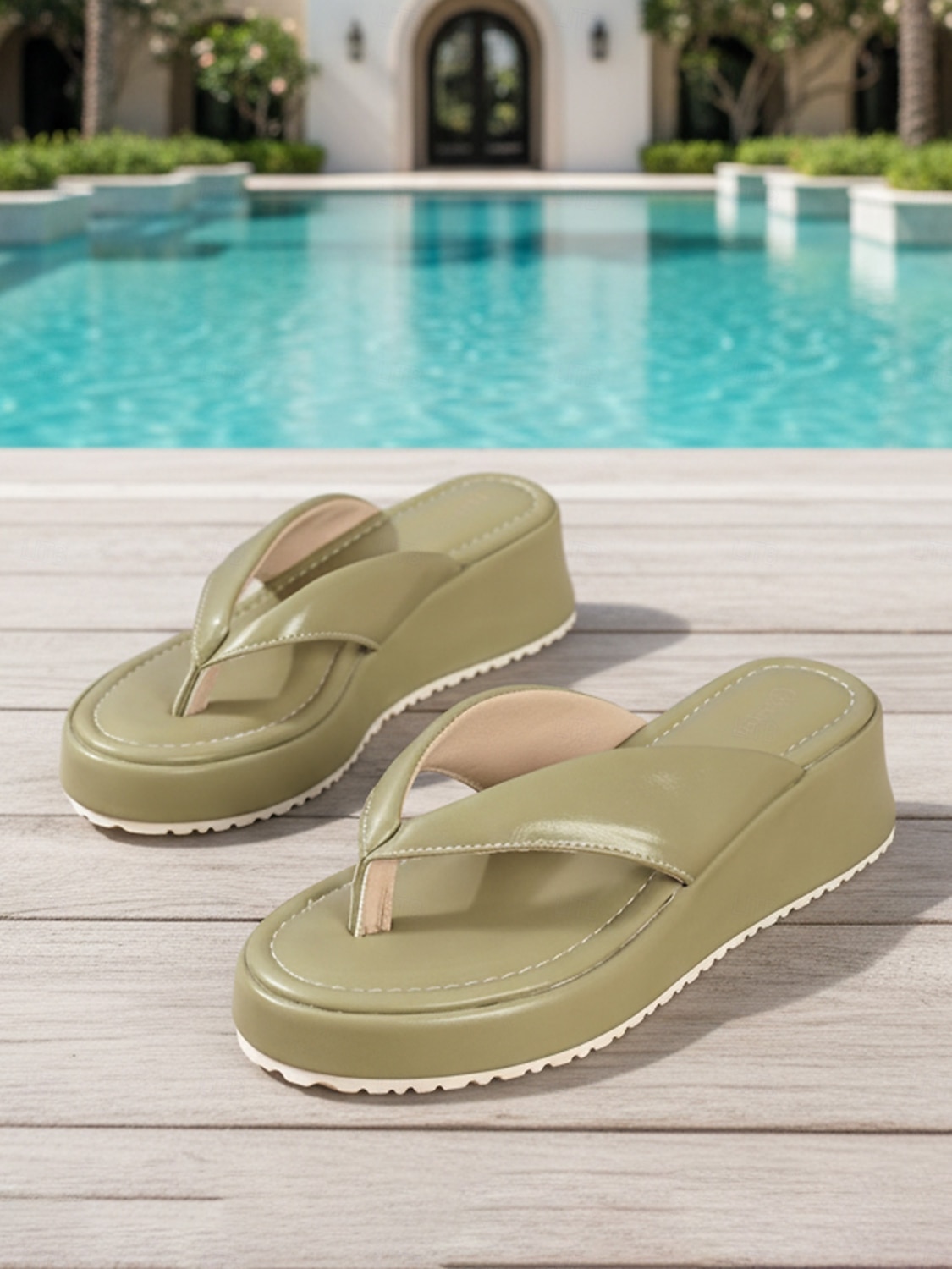 Chinelo feminino amarelo chique com plataforma - sandálias minimalistas de bico aberto com tiras acolchoadas - calçado sofisticado para férias tropicais e para usar à beira da piscina. de 2026 por $34.99 –P3