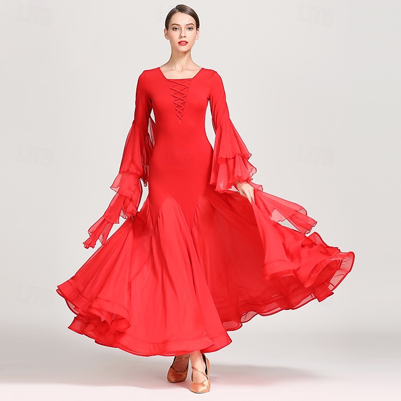 abito da ballo da sala nero da donna con scollo a V, maniche a balze multistrato, abito da valzer, abbigliamento da ballo moderno standard da competizione del 2026 a $161.99 –P6