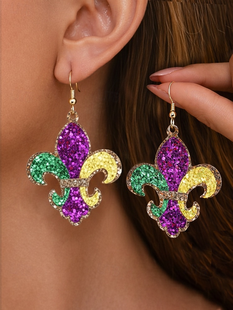 Brincos femininos de couro sintético com flor-de-lis em três cores, vibrantes em roxo, verde e amarelo, com design brilhante, perfeitos para a celebração do Mardi Gras. de 2026 por $9.99 –P1