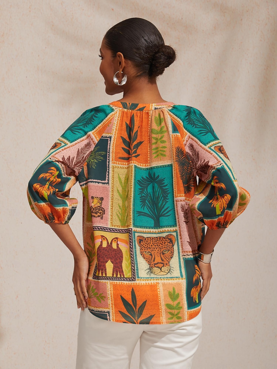 Top in chiffon ampio con motivo floreale tropicale per le vacanze del 2026 a $67.99 –P5