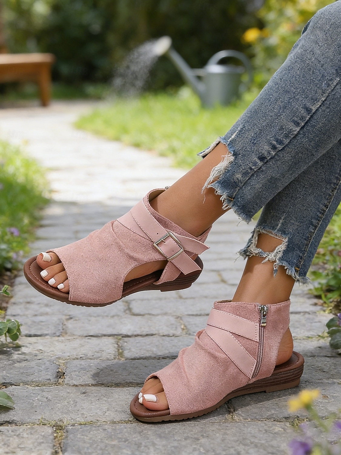 Sandales à bout ouvert en imitation daim pour femme, fermeture éclair à l'arrière – style décontracté chic, confort optimal pour la marche, les voyages, le week-end, le jardinage et le quotidien de 2026 ? $42.99 –P4