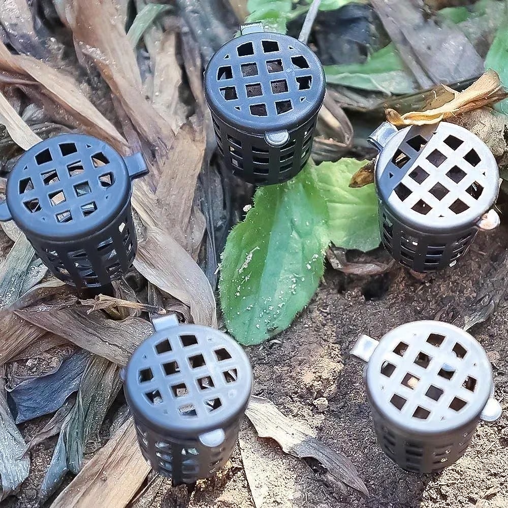 50 cestas de fertilizante de plástico resistentes para plantas con tapa de cúpula: liberación automática de nutrientes, drenaje de fondo abierto, macetas apilables para viveros de interior/exterior, 2026 - $15.99 –P5