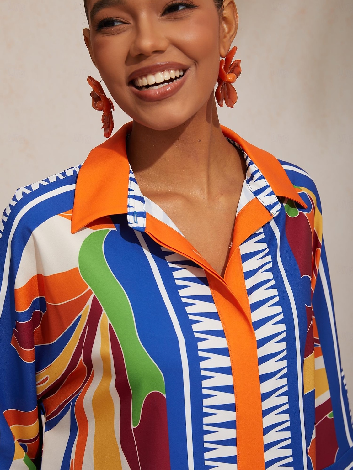 camicia corta in raso con maniche a pipistrello e stampa geometrica a blocchi di colore per le vacanze del 2026 a $67.99 –P10
