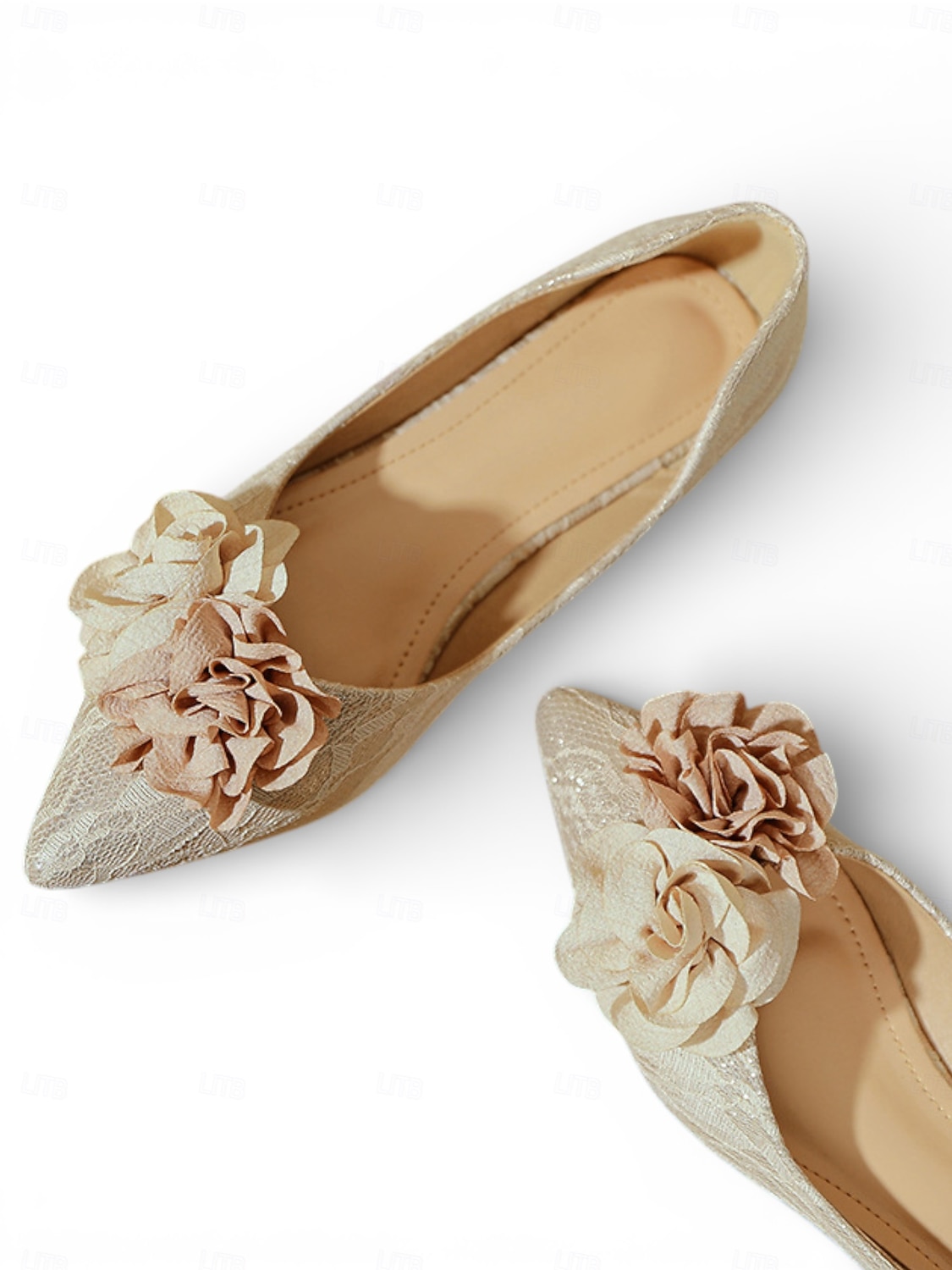Ballerines fleuries champagne pour femme, à la finition texturée, élégantes chaussures de mariée pour un mariage en plein air dans un jardin. de 2026 ? $42.99 –P7