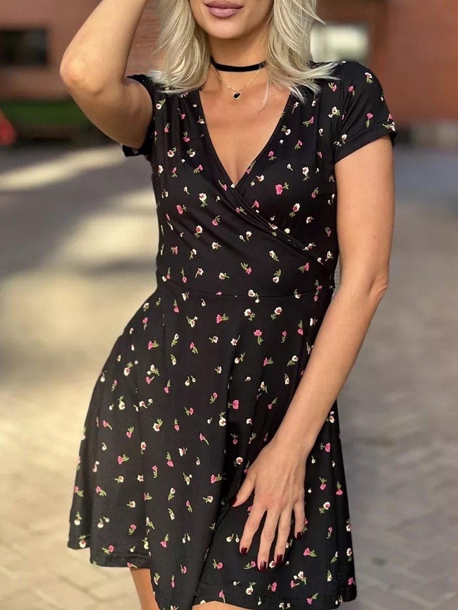 Per donna Abito maxi Abito a trapezio Vacanza Casual All'aperto Uscire Vestibilità regolare Floreale Grafico Manica Corta Scollo a V Nero Bianco Marrone Verde Estate Primavera del 2026 a $21.99 –P8