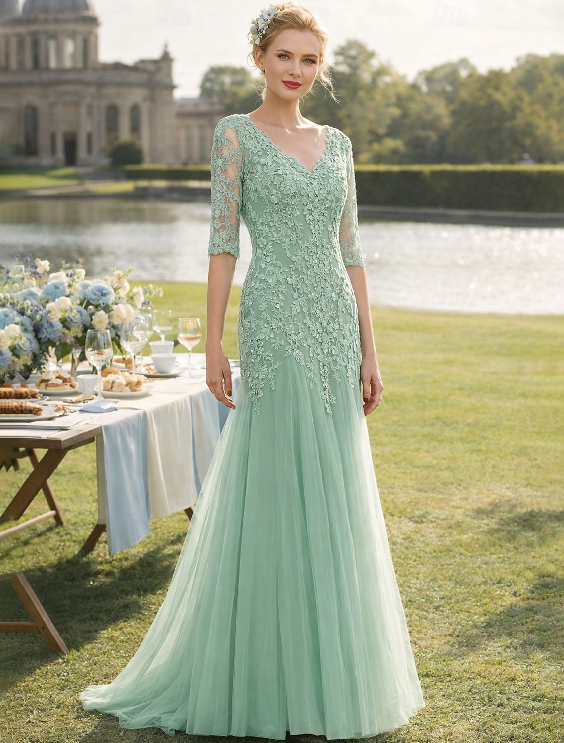 A-linje Svepsläp Bröllopsgästklänning Formell klädsel Aftonklänning Klänning till brudens mor Halvlång ärm V-hals Elegant Bröllopsfest Spets Tyll Nej med Krusad Applikationsbroderi 2026 - $197.99 –P1