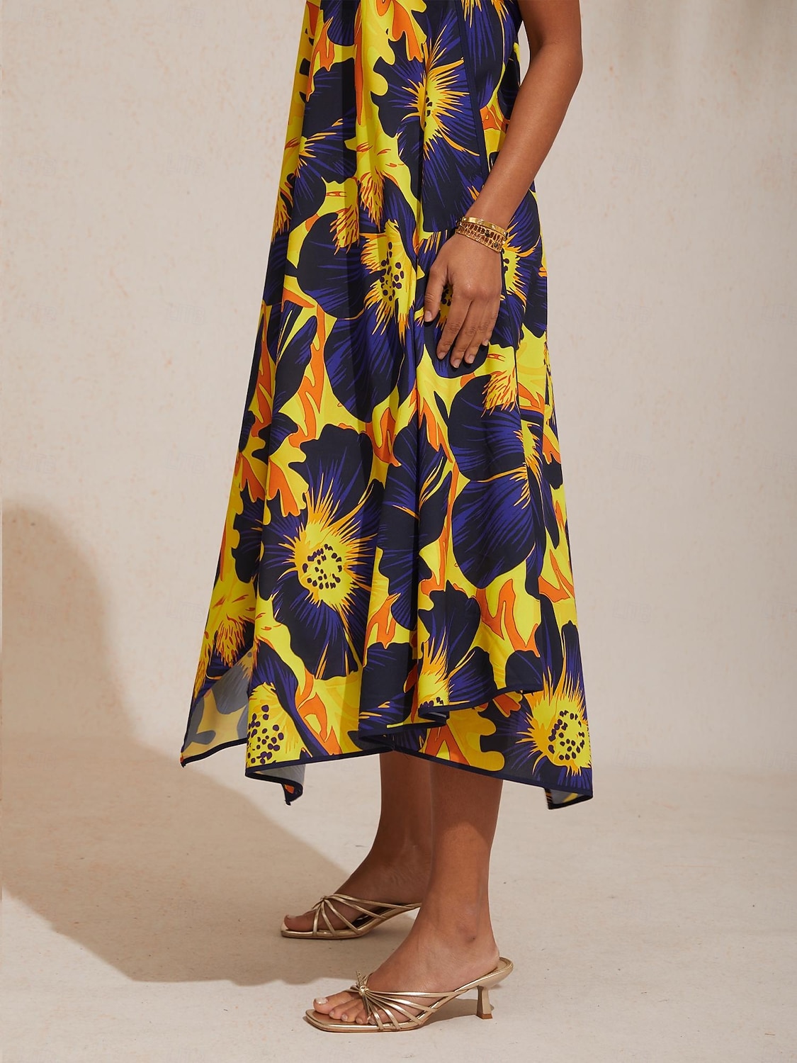 Sommerkleid aus Rayon mit Blumenmuster 2026 - $91.99 –P8