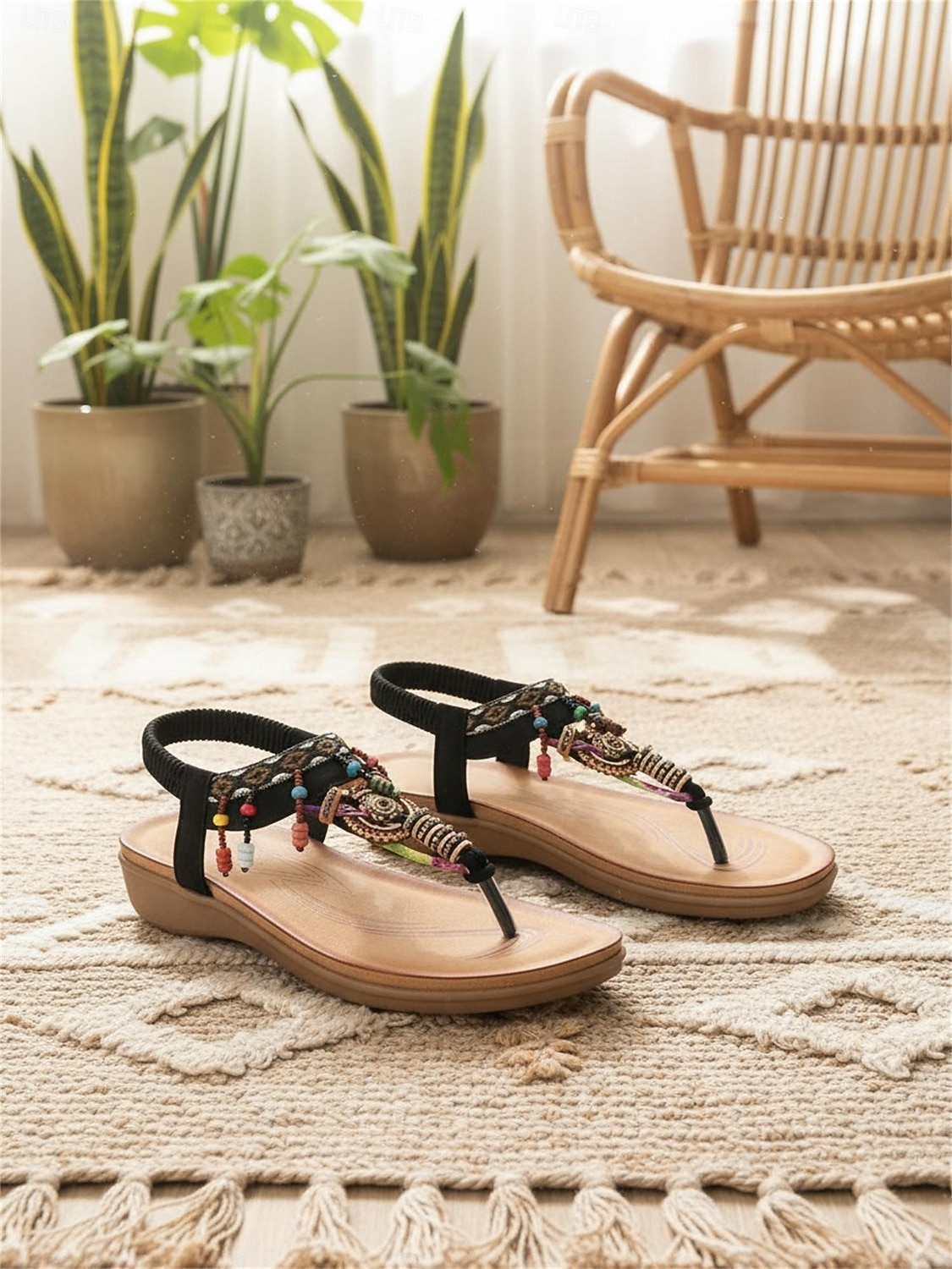 Braune Damen-Sandalen im Boho-Stil mit T-Riemen und bunten Perlenanhängern – Vintage-Ethno-Stil, bequeme flache Schuhe für Strandurlaube und Sommerresorts 2026 - $42.99 –P4