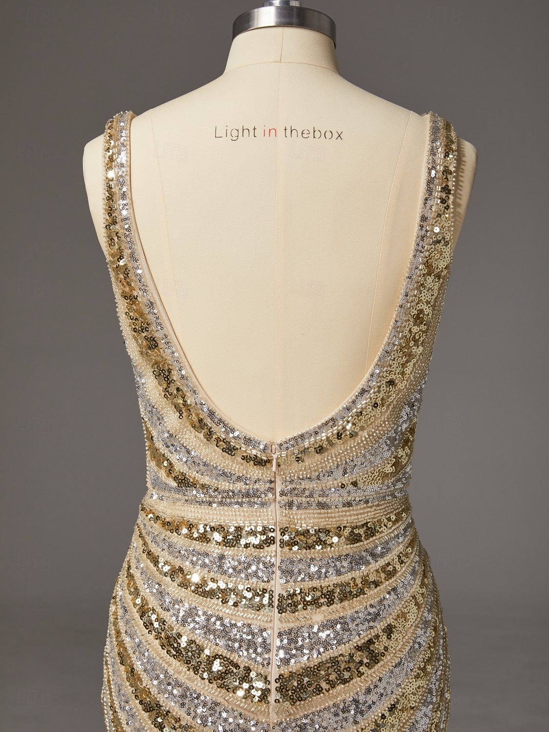 2026年 タイト／コラム スイープ／ブラシトレーン フロア丈 ウェディングゲストドレス フォーマルドレス イブニングガウン イブニングドレス エレガント きらびやかな セレブスタイル ノースリーブ Ｖネック パーティー 結婚式 バックレス ととも​​に グリッター素材 スパンコール スリット  コレクション – $241.99 –P7