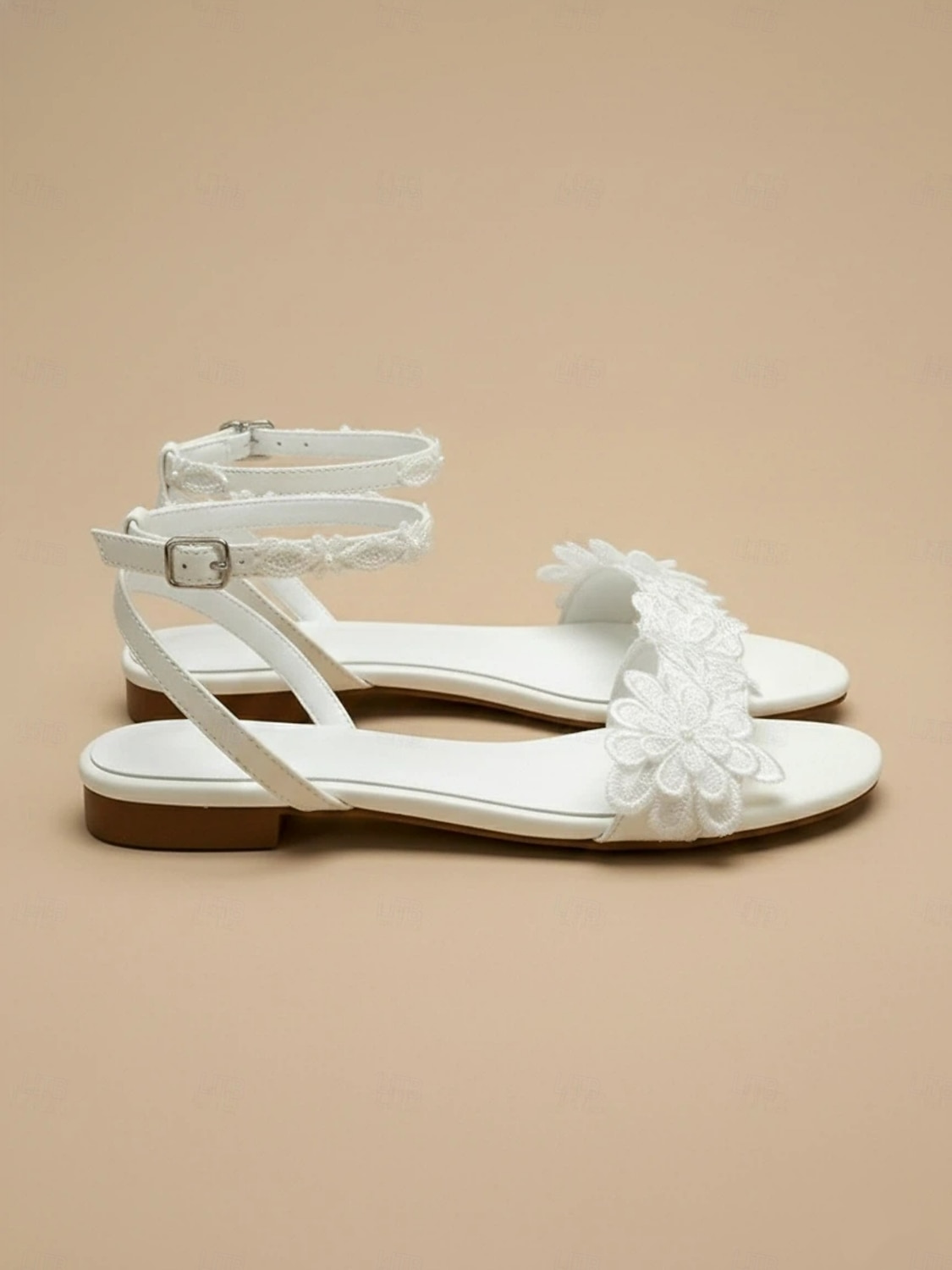 Brautsandalen aus weißer Spitze für Damen mit Blumenapplikationen – ideal für Bohème-Hochzeiten 2026 - $54.99 –P5