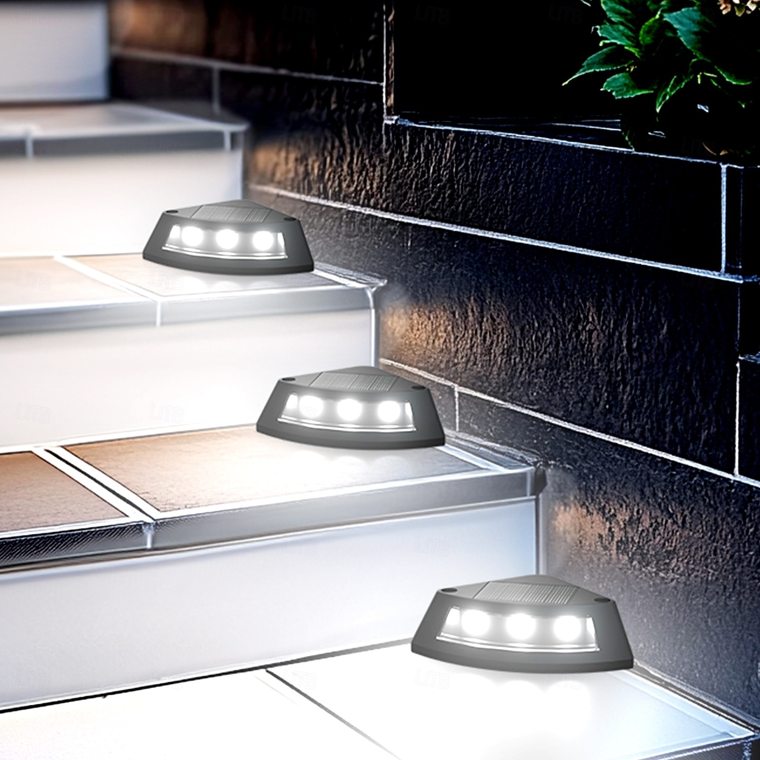 4 stuks buitenverlichting op zonne-energie, waterdichte led-trapverlichting, driehoekige waaiervormige terrasverlichting voor tuin, erf, pad, schutting, patio, landschapsverlichting, op zonne-energie 2026 - $17.99 –P8