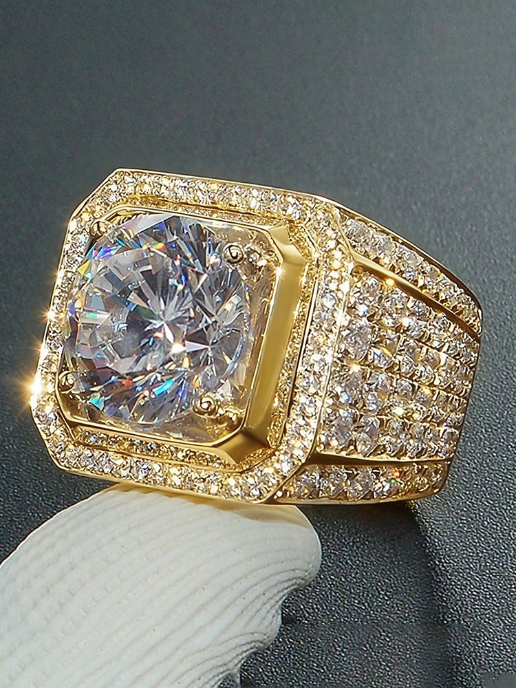 טבעת סגסוגת מצופה זהב/כסף לגברים עם זירקוניה מרובעת גדולה, משובצת ביהלומים קטנים, מושלמת ליום האהבה, חתונות ומתנות 2026 - $9.99 –P7