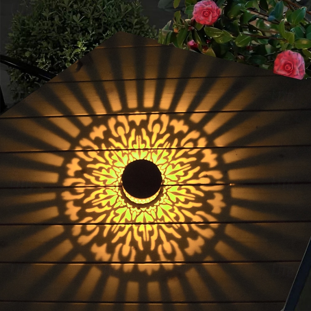 Conjunto de 2 luminárias solares de parede com projeção em metal vazado, com design mandala, classificação IP44 de resistência à água, luz branca quente, ideais para jardim, pátio, cerca, caminho, de 2026 por $29.99 –P2