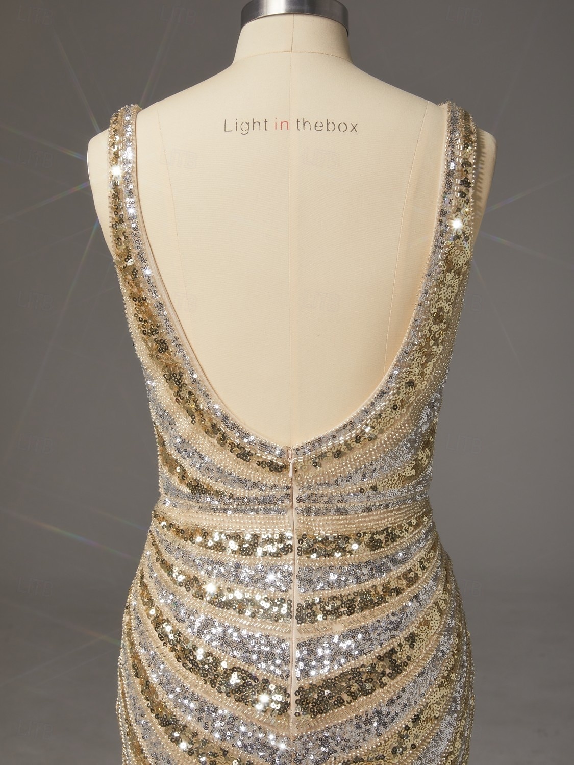 2026年 タイト／コラム スイープ／ブラシトレーン フロア丈 ウェディングゲストドレス フォーマルドレス イブニングガウン イブニングドレス エレガント きらびやかな セレブスタイル ノースリーブ Ｖネック パーティー 結婚式 バックレス ととも​​に グリッター素材 スパンコール スリット  コレクション – $241.99 –P6