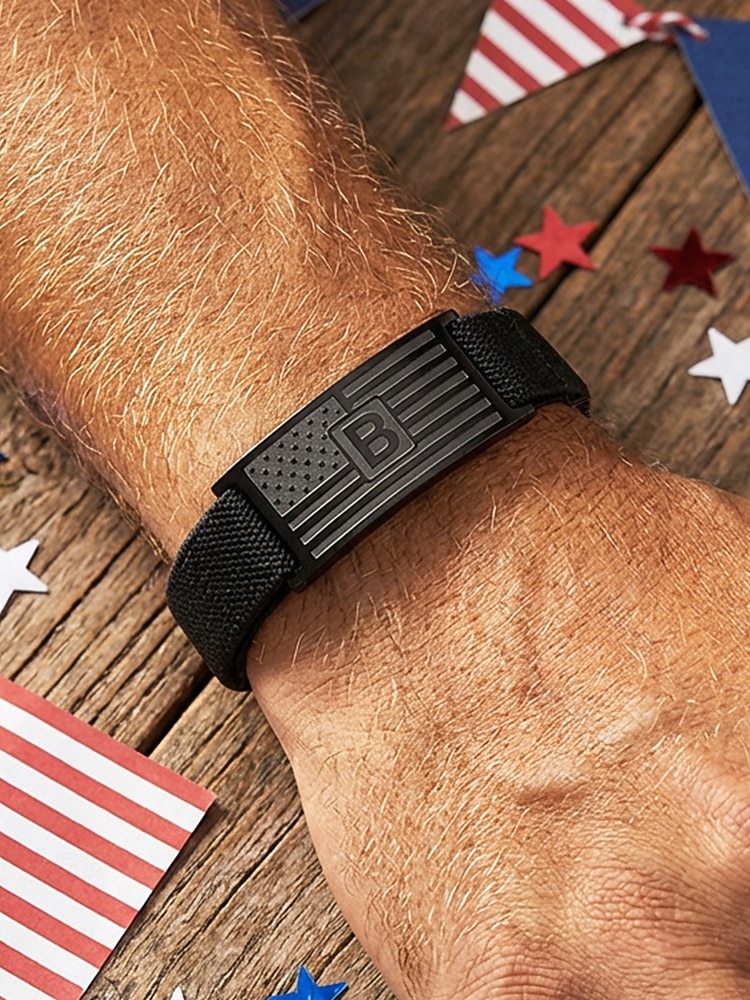 Men's Adjustable Alphabet Bracelet with Stainless Steel Flag Plate, Polyester Elastic Band, 26 Initial Letters, Patriotic Wristband for US 250th Anniversary & Independence Day 2026 - $11.99 –P2