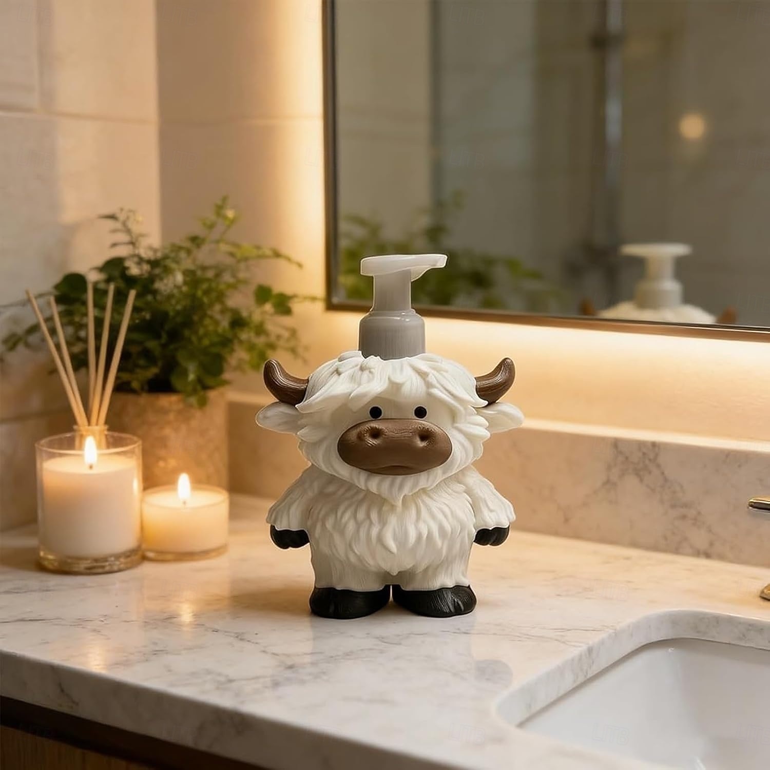 dispenser di sapone a forma di mucca delle Highlands, adorabile bottiglia di sapone per le mani a forma di mucca delle Highlands &Gel doccia, bottiglia con pompa ricaricabile a forma di mucca, stampa del 2026 a $30.99 –P5
