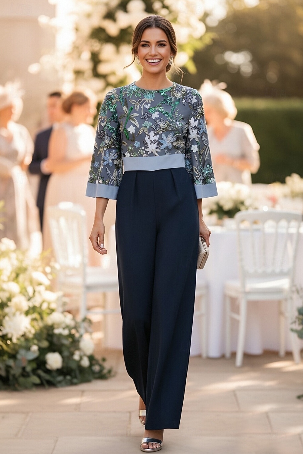 Overalls Bodenlang Perlenbestickt Abendkleid Kleid der Brautmutter Brautmutterkleid Langarm Rundhalsausschnitt Elegant Einfach Minimalistisch Formell Hochzeitsgast mit Schärpe / Band 2026 - $175.99 –P1