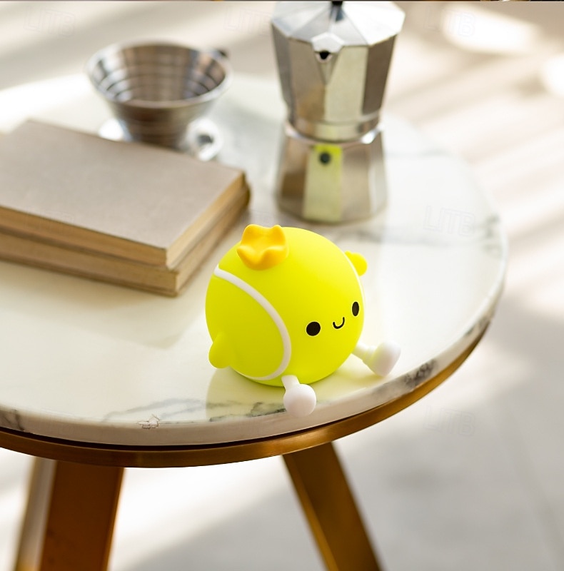 Tennis nattlampe i silikon med kran, myk LED-nattlampe med berøringskontroll, 2 dimbare nivåer, øyevennlig glød, oppladbar nattlampe til barnerom, søt gave til tenniselskere 2026 - $25.99 –P2