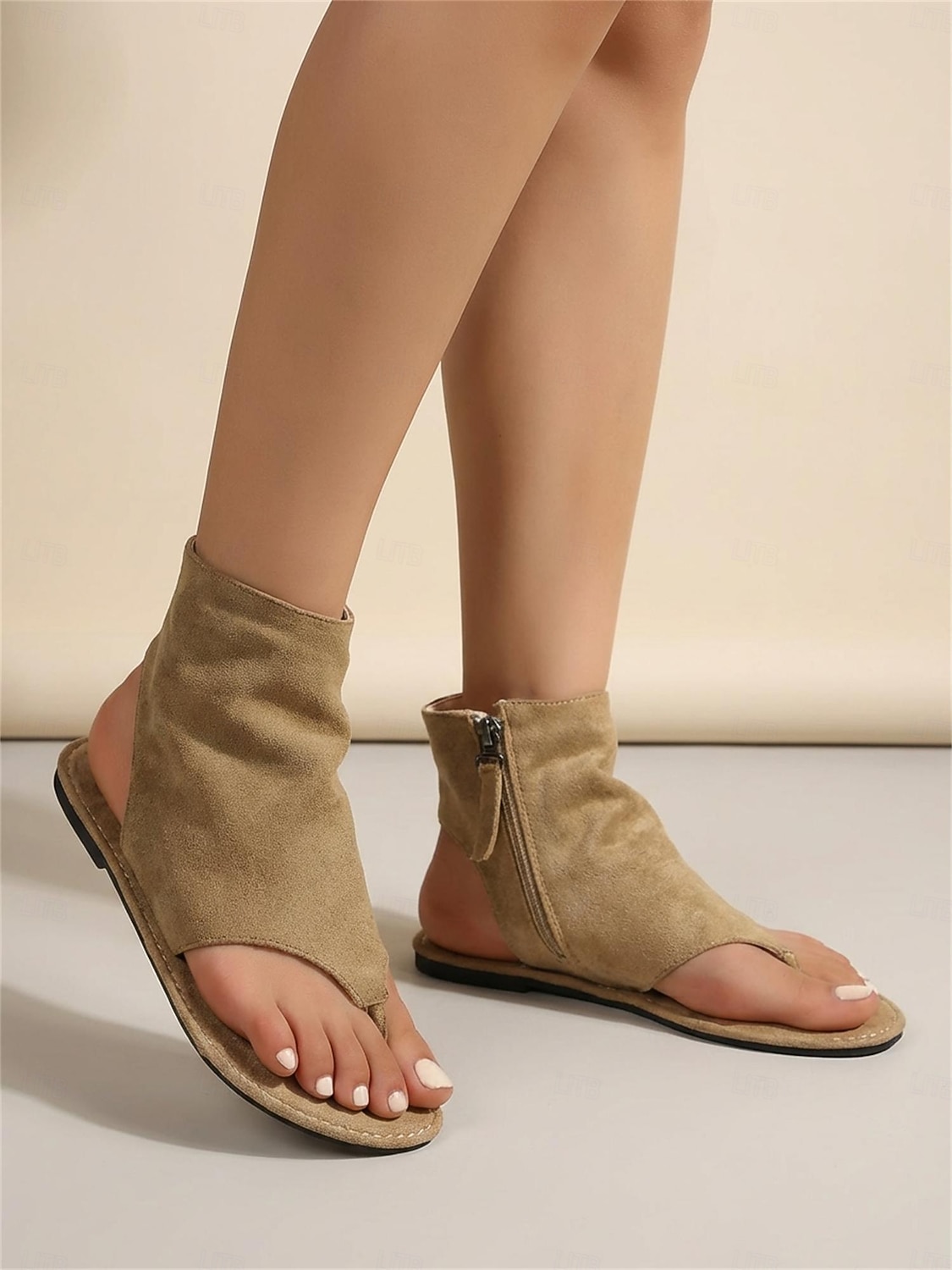 sandali gladiatore da donna in pelle scamosciata nera con intagli e cerniera laterale – stile boho festival, comodi sandali stivaletti piatti con punta aperta per festival musicali estivi e concerti del 2026 a $24.99 –P3