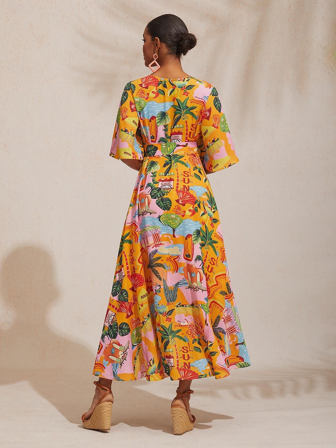 Vestido largo floral de satén sedoso para escapada de verano 2026 - $113.99 –P3