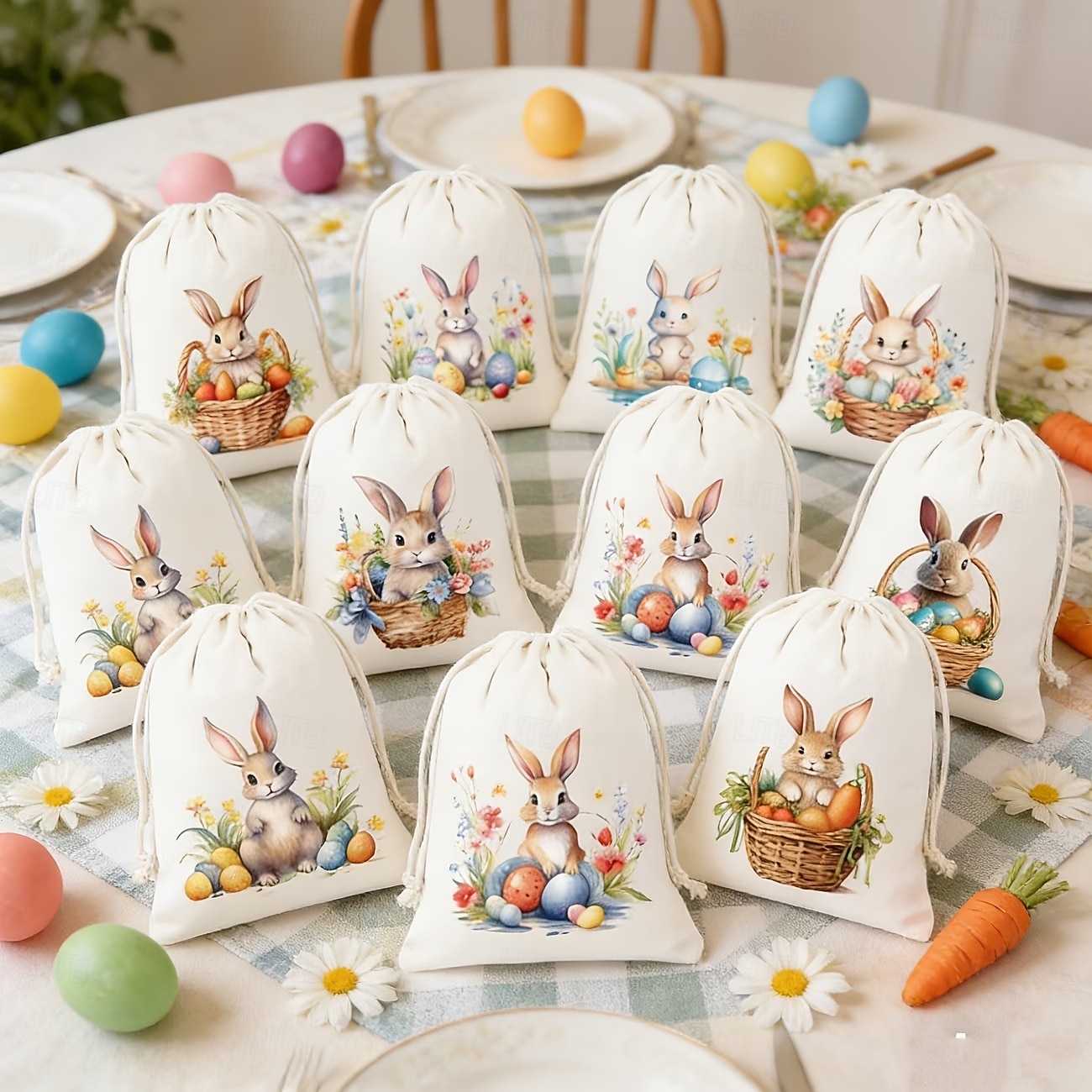 2026年 イースターバニープリントの黄麻布巾着袋（パステルカラーのバニー付き）12個入り &花柄、卵を集めるかわいいウサギ、イースターエッグハント、ベビーシャワー、結婚式、春のパーティー用のポリエステル製イースターギフトバッグ  コレクション – $16.99 –P3