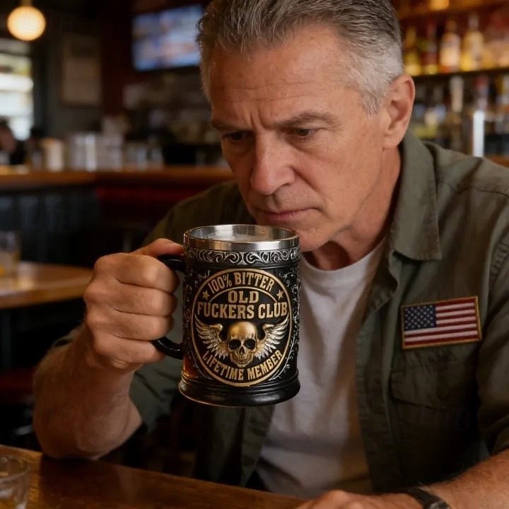 Taza de miembro vitalicio del Old F*ckers Club, taza de café de cerámica de 10 oz con diseño de esqueleto vintage, artículos para beber con humor atrevido para uso diario, regalo de broma para 2026 - $25.99 –P2