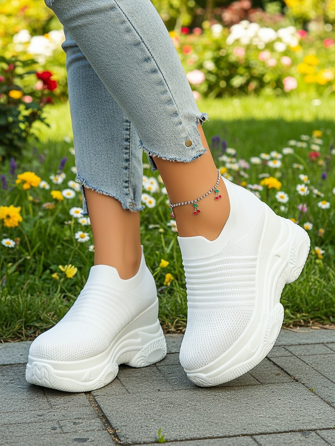 vita stickade slip-on-platåskor med kilklack för kvinnor – bekväma, grova athleisure-skor för dagliga promenader, ärenden och resor 2026 - $34.99 –P3