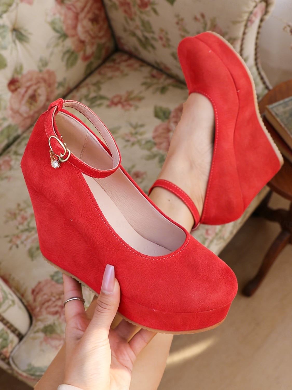 Dámské červené lodičky na klínku s páskem přes kotník – elegantní platformové podpatky z 50. let pro milovnice retro stylu, večírky, svatby a večerní akce 2026 - $29.99 –P2