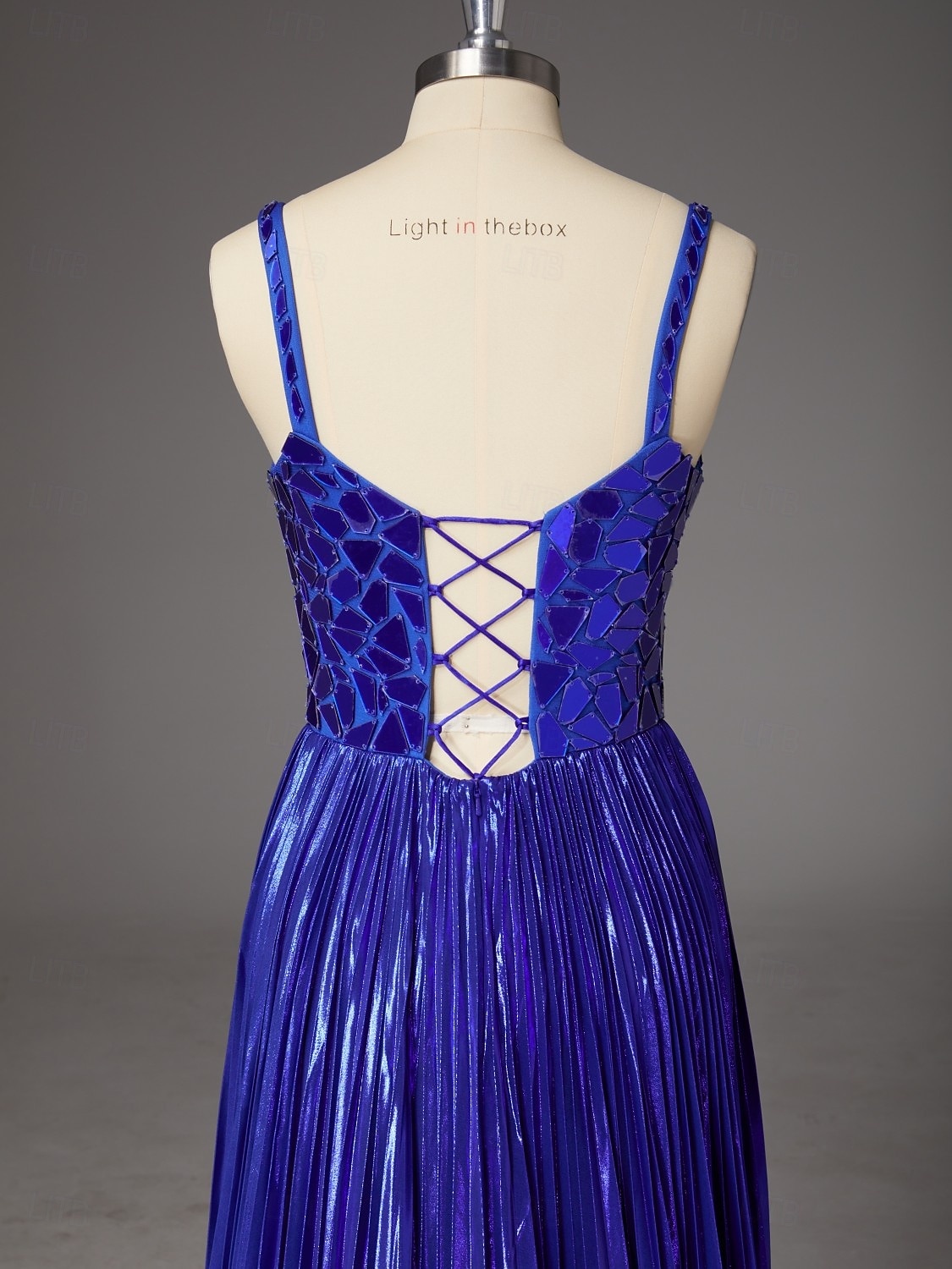 Linea ad A Strascico a Terra Abito da invitata a nozze Abito Formale Abito da sera Abito da Sera Elegante Scintillante Stile Celebrità Senza Maniche Spalline sottili Festa serale Matrimonio con del 2026 a $153.99 –P18