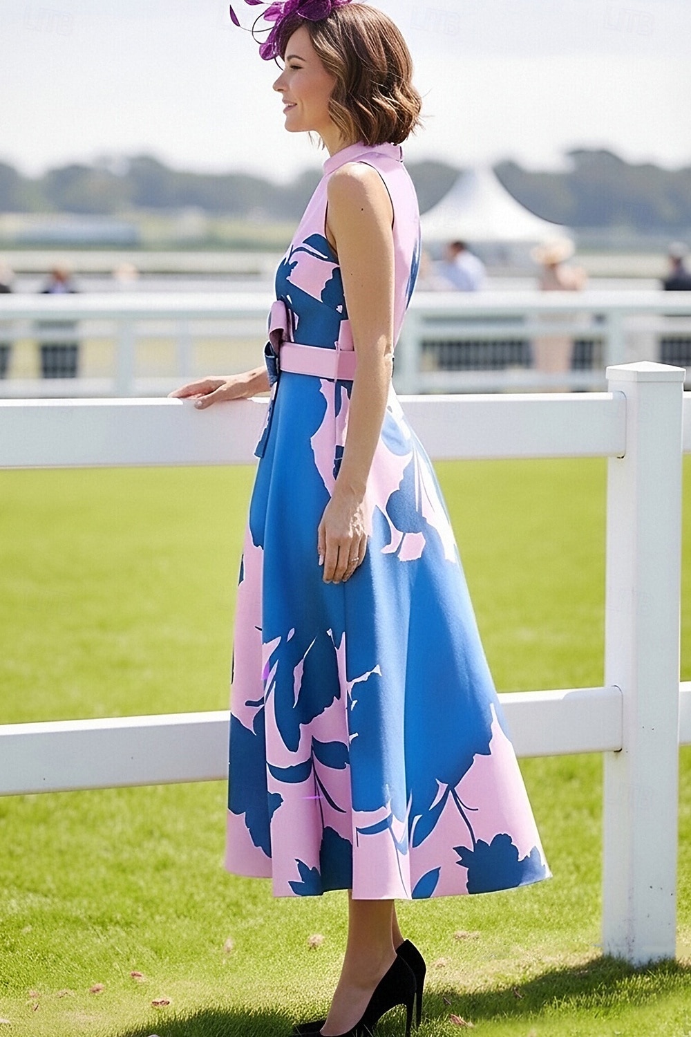 A-linje Ankellengde Te-lengde Derbykjole Kjole til brudens mor Ermeløs V-hals Høyhalset Elegant Årgang Kentucky Derby Sateng med Blomst Tryk 2026 - $183.99 –P3