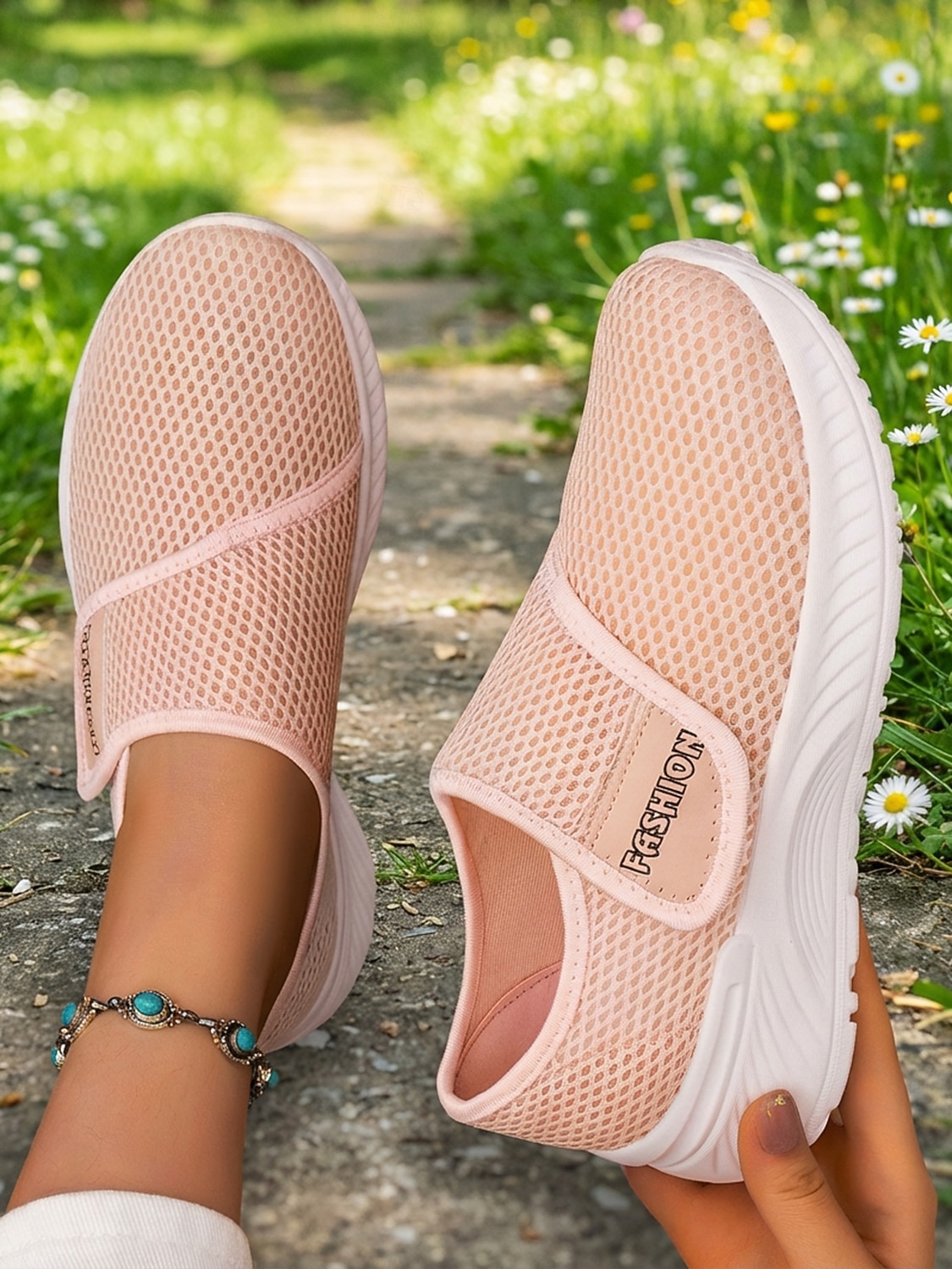 Zapatos blancos sin cordones de malla transpirable para mujer: zapatos casuales ligeros para caminar para uso diario, viajes, jardinería y actividades de ocio. 2026 - $18.99 –P7