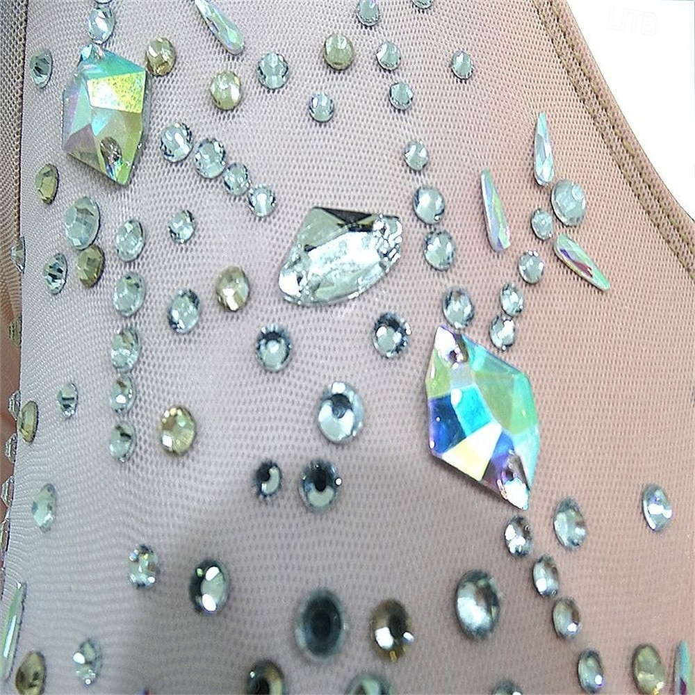 Abito da pattinaggio artistico Ragazze Pattinaggio sul ghiaccio Vestito Azzurro cielo Patchwork Orlo asimmetrico Elasticizzato Allenamento Competizione Vestiti da pattinaggio sul ghiaccio Classico del 2026 a $224.19 –P9