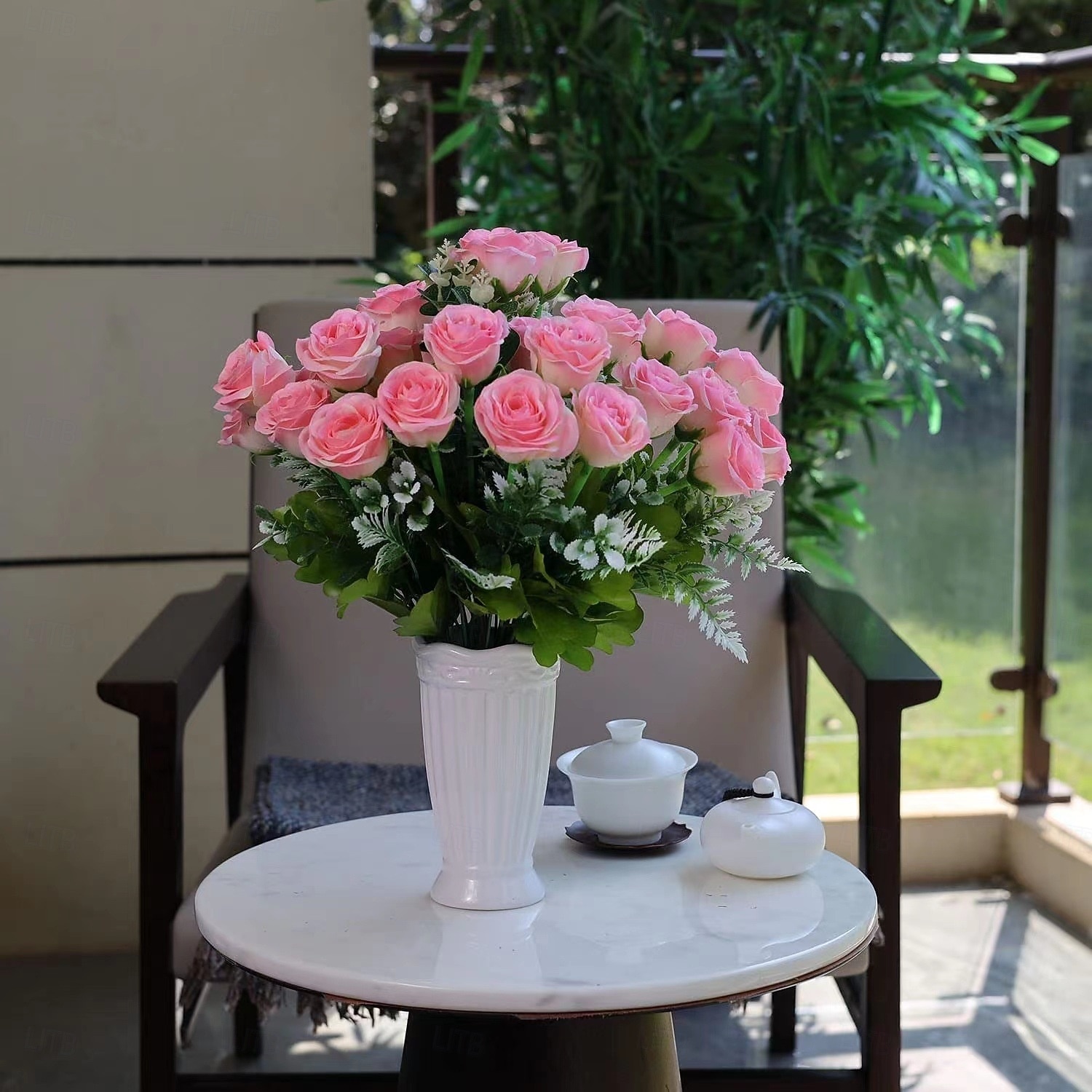 umělé růže, aranžmá z hedvábných růží do obývacího pokoje, květinová dekorace na stůl pod televizní stolek, umělé květiny do středu pokoje 2026 - $15.99 –P4