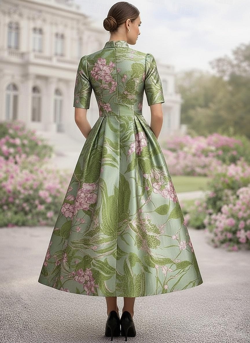 A-linje Te-lengde Cocktailkjoler Elegant Årgang Blomster Kortermet Crew-hals Hage fest Bryllup Lomme Sateng Cowlhals med Blomstertrykk Sløyfe(r) Plissert 2026 - $182.99 –P2