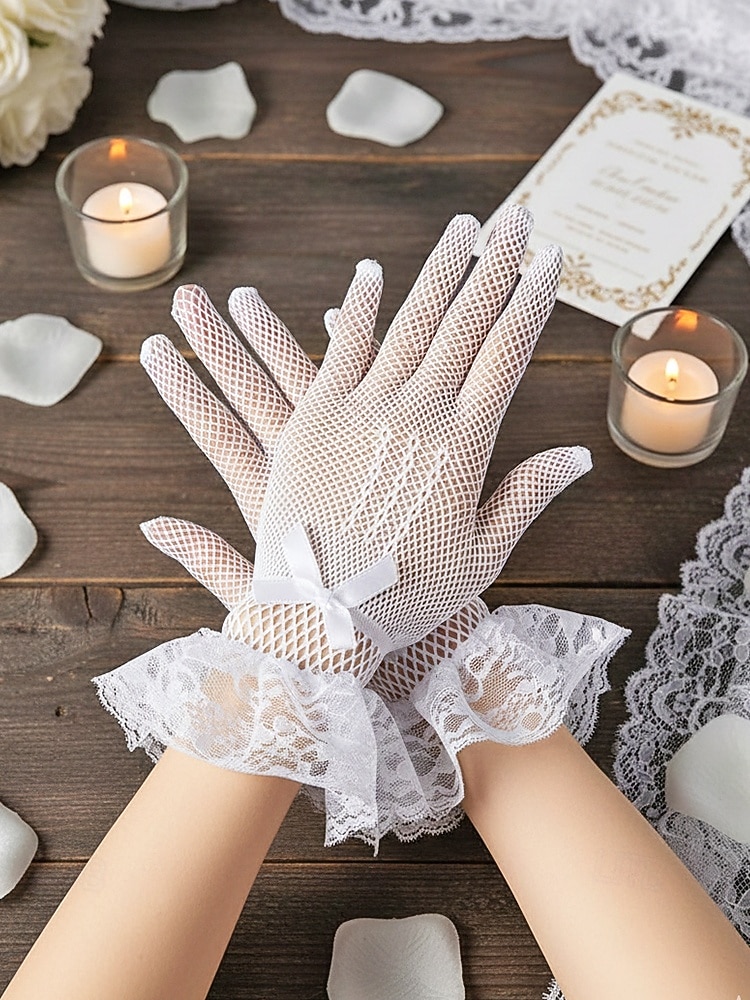 Luvas femininas de poliéster com renda e efeito rede, pretas e brancas, respiráveis e elásticas, perfeitas para noivas, elegantes luvas vintage transparentes para casamentos, bailes de formatura, eventos noturnos e ocasiões formais. de 2026 por $7.99 –P2