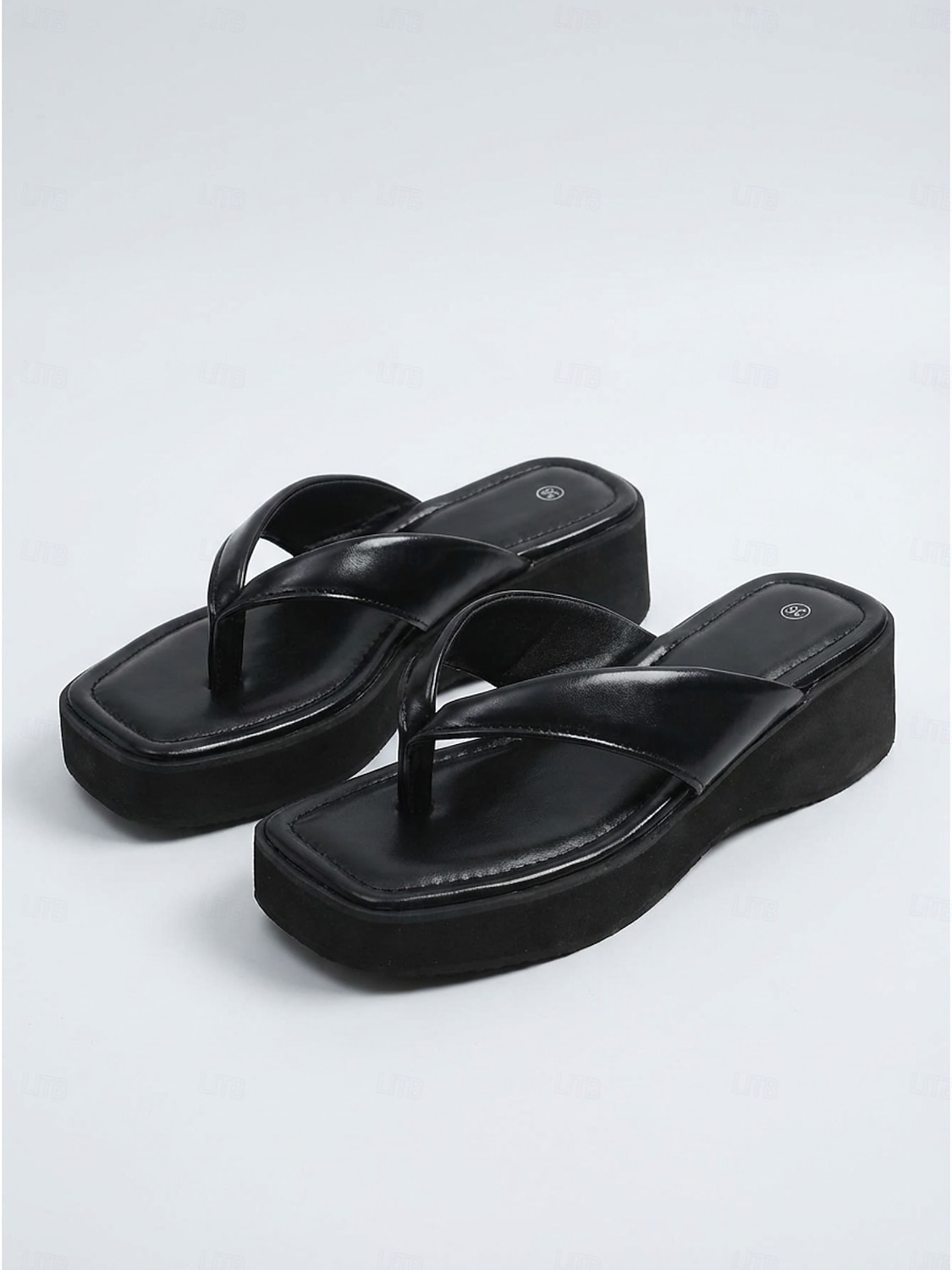 Weiße Plateau-Flip-Flops für Damen – bequeme, klobige Keilsandalen für den Poolbereich in Luxusresorts und tropische Urlaube &Sommerurlaub am Strand 2026 - $42.99 –P5