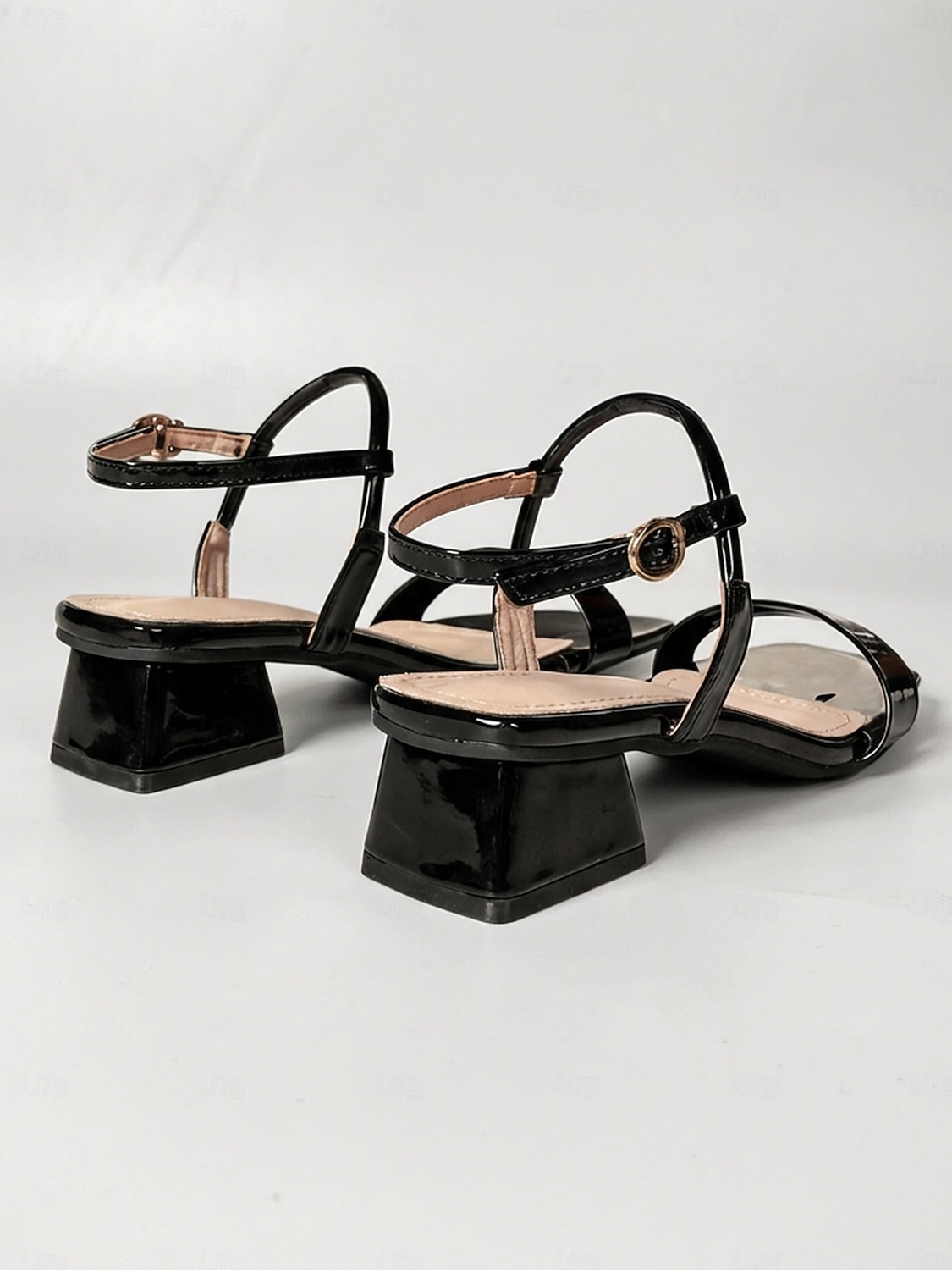 Elegante Damen-Sandalen mit Blockabsatz und Knöchelriemen aus burgunderrotem Lackleder – elegante Schuhe mit eckiger Spitze für Abende im Resort und Dinnerpartys. 2026 - $42.99 –P3