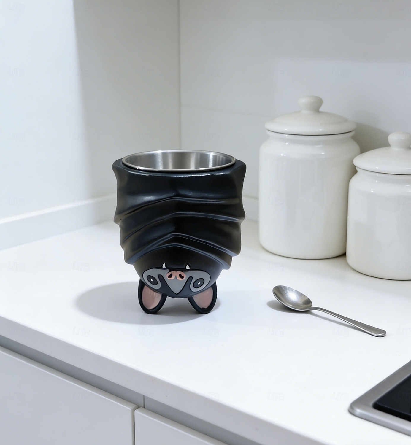 Snygg resinmugg med fladdermustema, upp och ner-vänd silhuett med kreativt svanshandtag, rolig och hållbar kaffekopp för hemmakontor, unik presentidé för halloween och högtider 2026 - $23.99 –P3