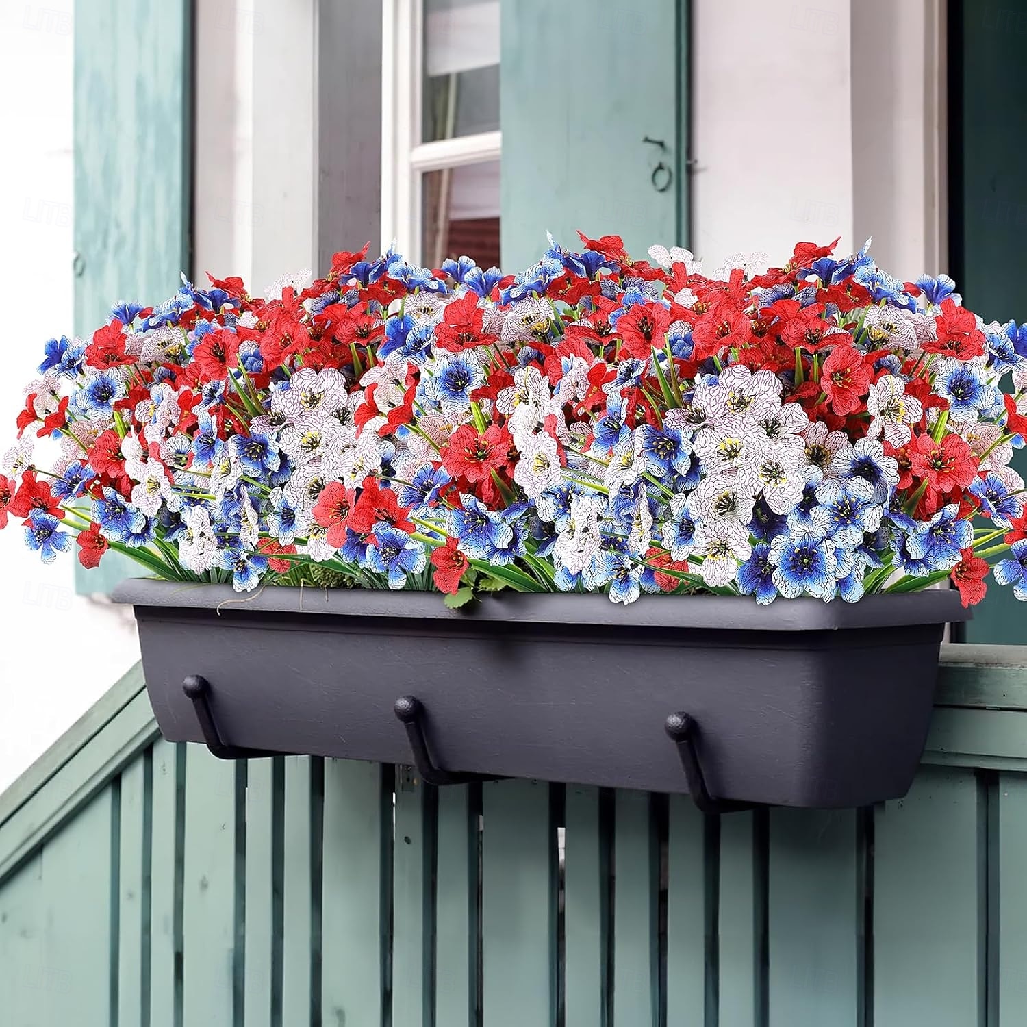 24 ramos de flores artificiais para decoração externa, patriótica, 250º aniversário, 4 de julho, Dia da Independência, flores artificiais de plástico que não desbotam, para jardim, varanda, floreira, de 2026 por $31.99 –P9