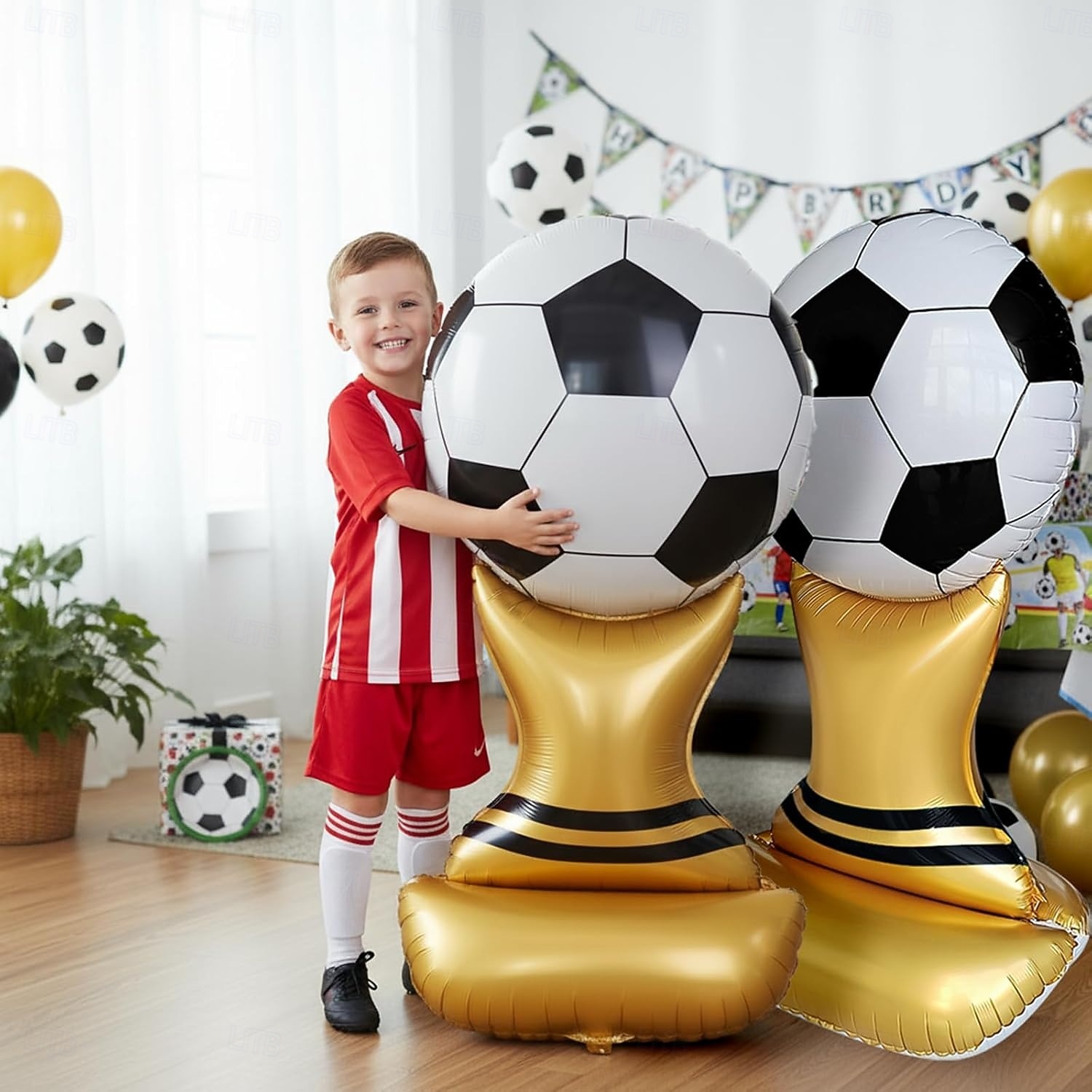 Balení 2 ks 47palcových fotbalových balónků s trofejí pro letní fotbalový zápas 2026, football leták, mylarové balónky s trofejí, velké fotbalové párty, sportovní akce, týmové oslavy 2026 - $21.99 –P3