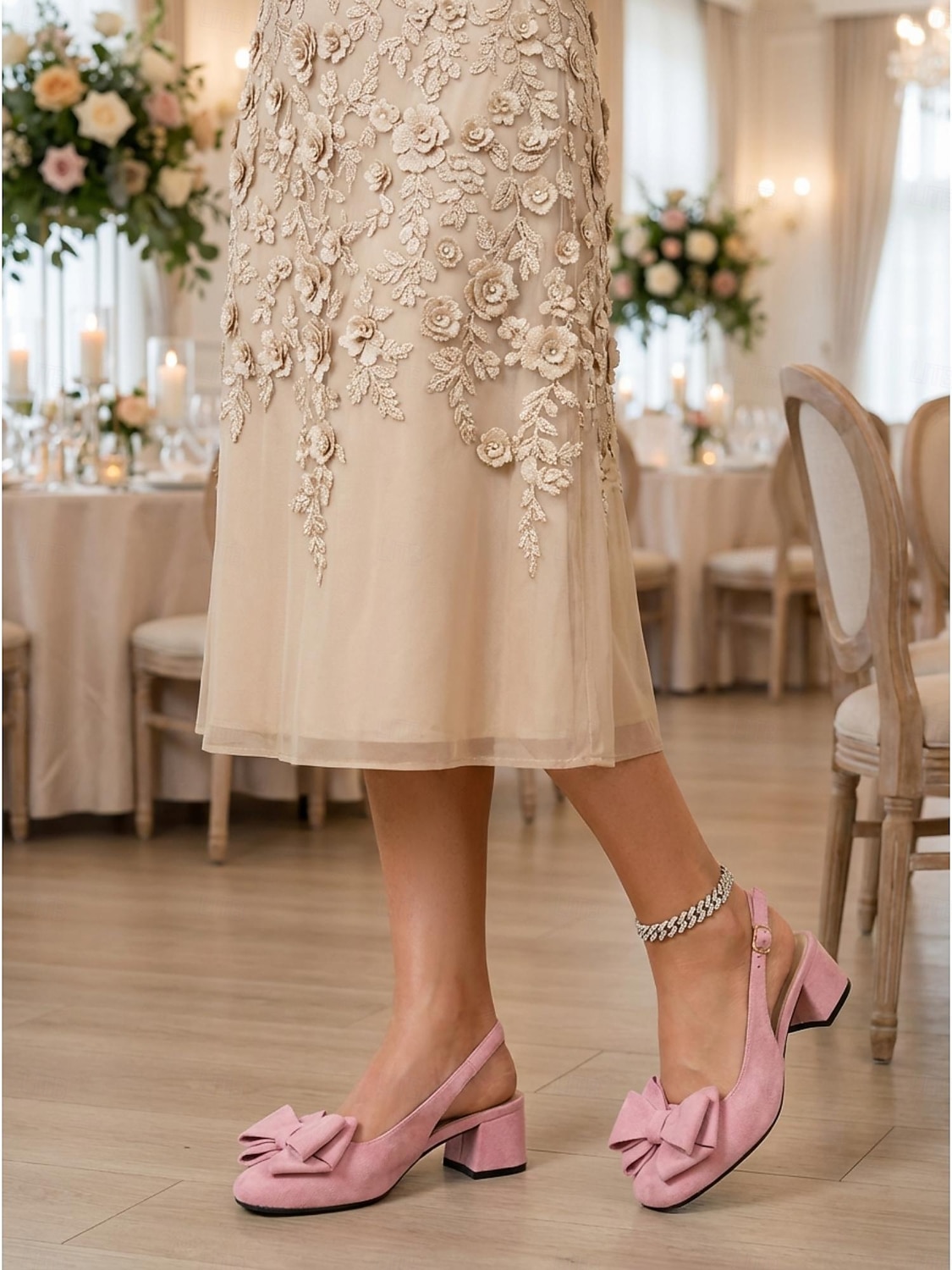 décolleté con tacco a blocco rosa cipria da donna, tacchi a spillo con fiocco, eleganti scarpe per la mamma della sposa per matrimoni in città del 2026 a $64.99 –P1