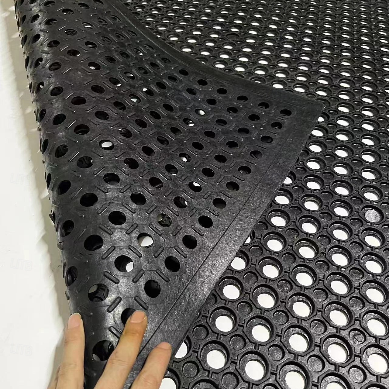 Heavy Duty Rubber Floor Mat – Non-Slip, Waterproof, Easy to Clean – Anti-Fatigue Mat for Commercial Kitchens, Restaurants, Workshops – Oil Resistant, Hose Washable 2026 - $28.99 –P9