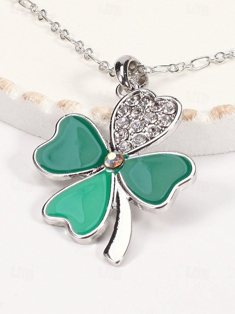 Colier pentru femei cu trifoi de Ziua Sfântului Patrick, pandantiv verde cu breloc din aliaj durabil, mai multe stiluri, inclusiv trifoi și potcoavă, bijuterii festive irlandeze pentru parade, petreceri și ținute de sărbătoare. 2026 - $9.99 –P8