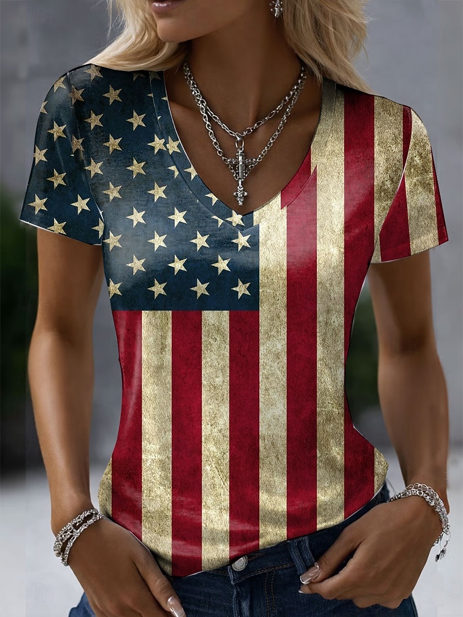 Giorno dell'Indipendenza Americana Per donna Maglietta Stampato Grafico Bandiera Vintage Elegante Classico Manica Corta Scollo a V Top Regolari Quotidiano Nero Bianco Cachi Estate Primavera del 2026 a $21.99 –P3