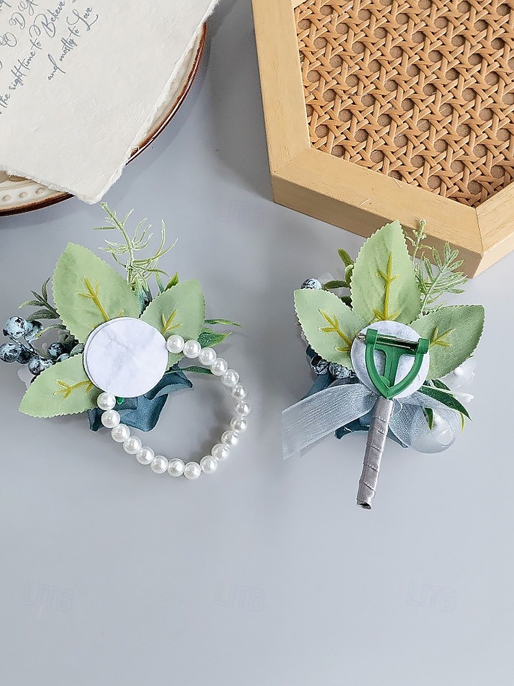 Ensemble boutonnière et bracelet de mariée pour homme, en polyester bleu clair à motif floral artificiel, idéal pour les mariés, les bals de fin d'année, les fêtes et les soirées formelles. de 2026 ? $14.99 –P9