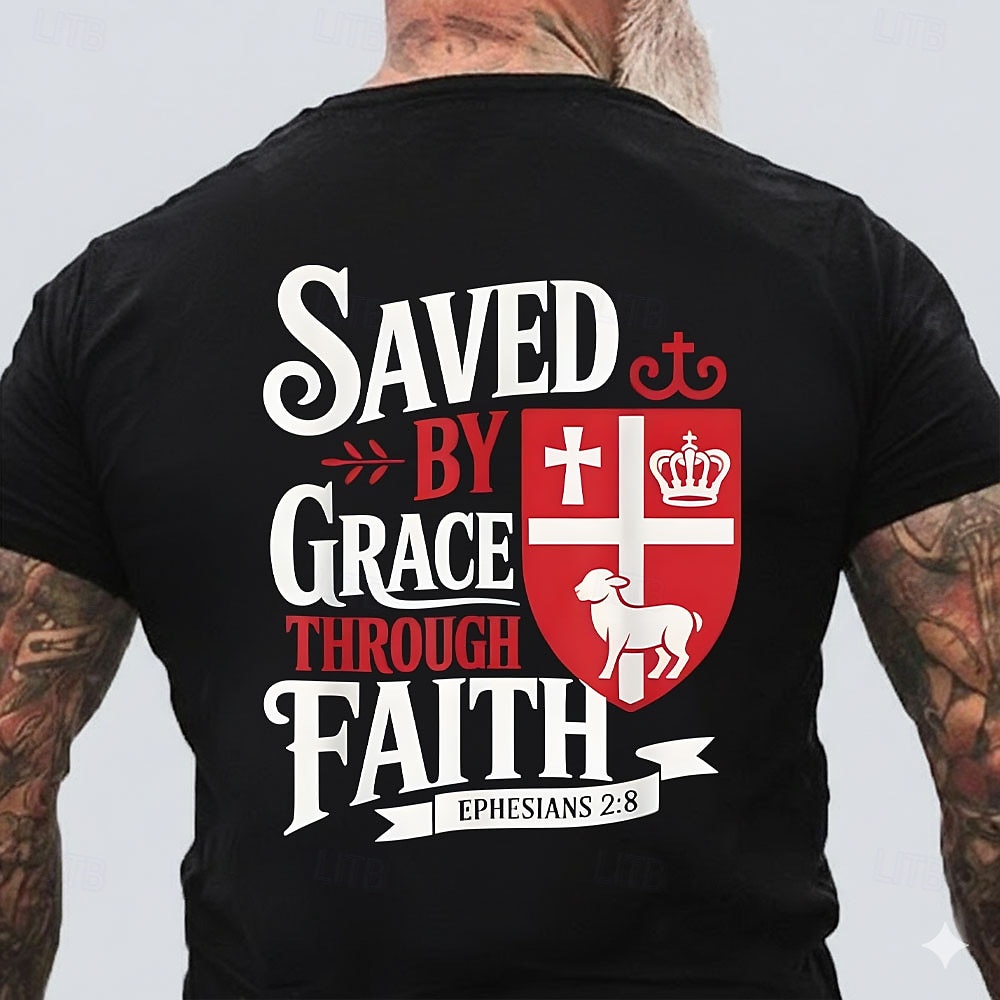T-shirt religieux chrétien à manches courtes, coupe standard, idéal pour un homme, avec le message « Sauvés par la grâce au moyen de la foi » (Éphésiens 2:8). Motif : bouclier rouge, croix, couronne, de 2026 ? $21.99 –P4