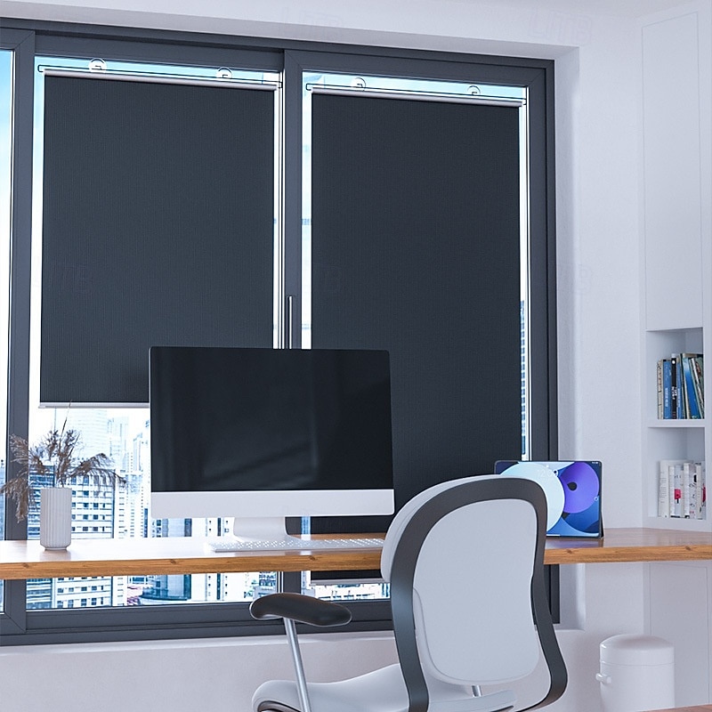 Pare-soleil rétractable d'intérieur à ventouses pour vitres latérales de voiture, stores temporaires portables pour vitres de salle de bain ou de voiture. de 2026 ? $24.99 –P1