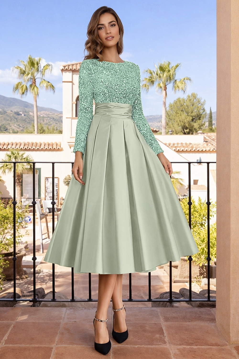 Linea ad A Lunghezza Tè Abiti da Cocktail Abiti da festa Elegante Brillanti Manica Lunga Girocollo Natale Ospite di nozze Raso Velluto con Pieghe Paillettes del 2026 a $126.99 –P14